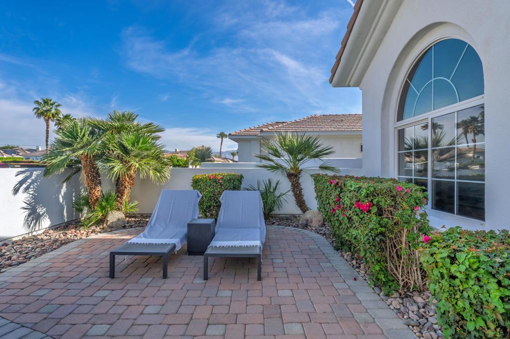 Residential for sale at 80315 ViA Valerosa, La Quinta CA featuring 3 beds and 4 baths