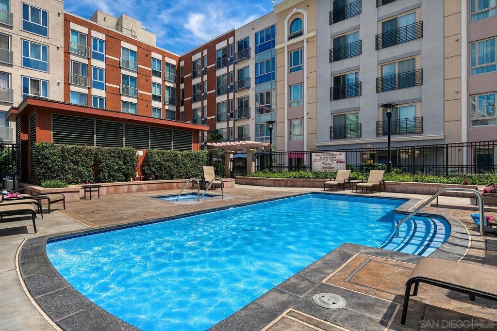 Residential for sale at 450 J St 3151, San Diego CA featuring 1 bed and 1 bath