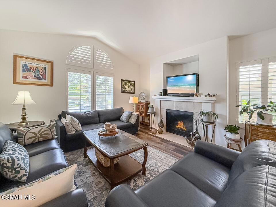 Residential for sale at 2037 Freesia Avenue, Simi Valley CA featuring 2 beds and 3 baths