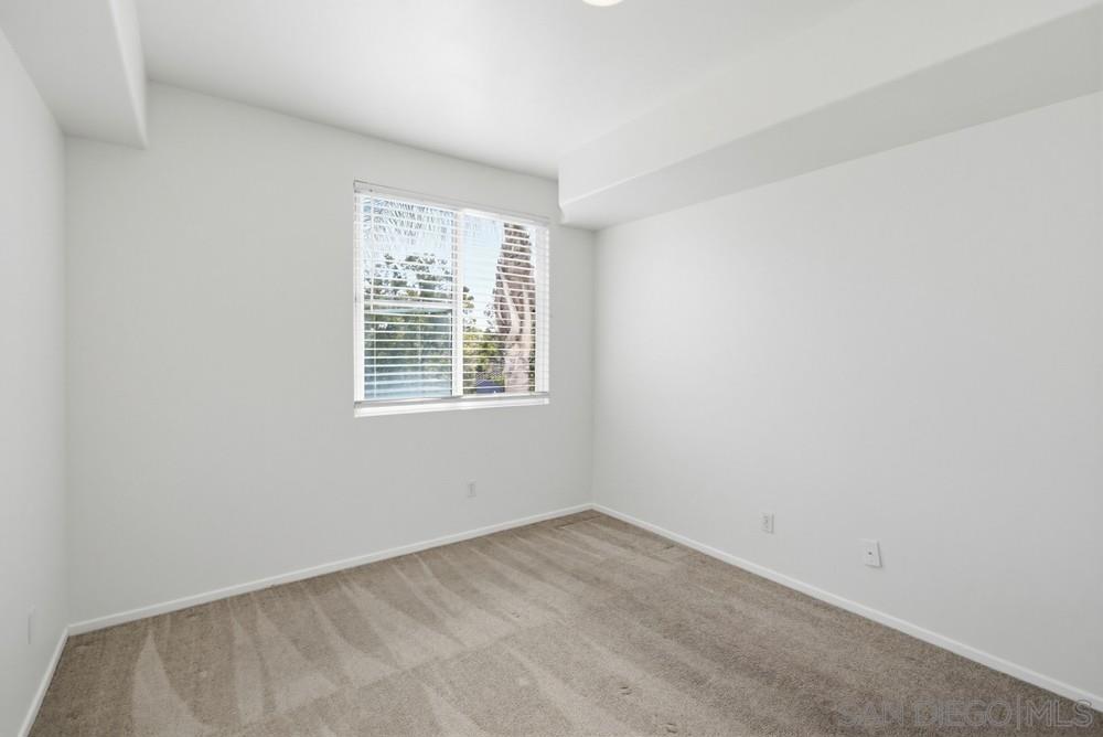 Residential Lease for rent at 1760 E Palomar Street 122, Chula Vista CA featuring 2 beds and 3 baths