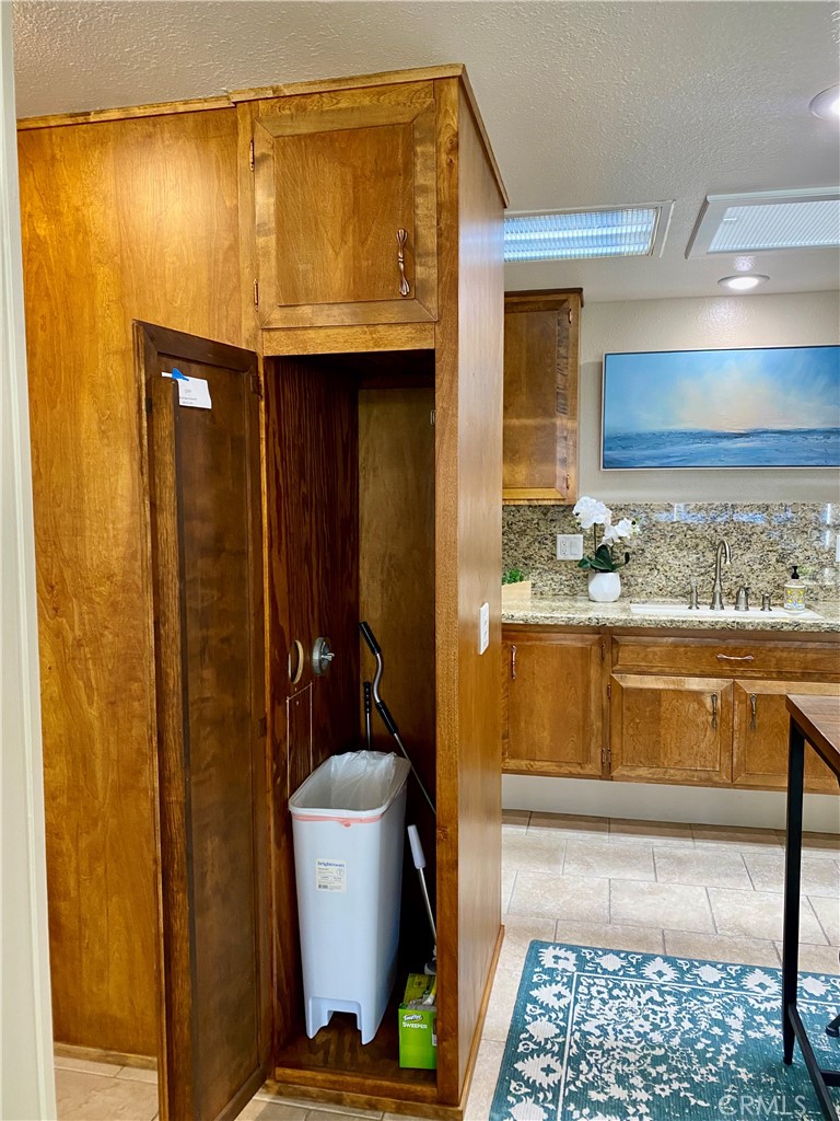 Residential for sale at 13840 Canoe Brook Dr., M3-6G, Seal Beach CA featuring 2 beds and 1 bath