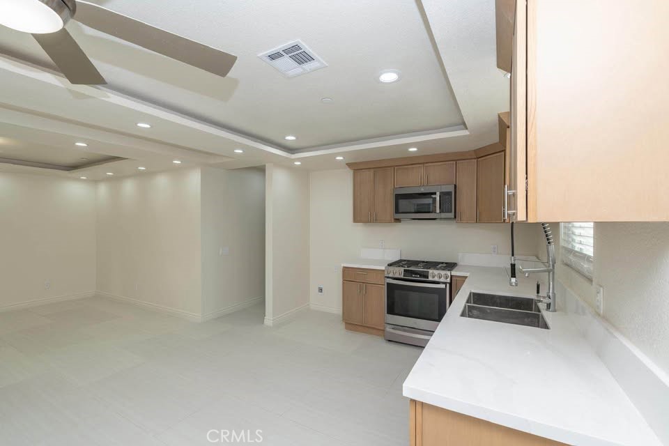 Residential Lease for rent at 620 Silver Spur Way, Norco CA featuring 3 beds and 2 baths