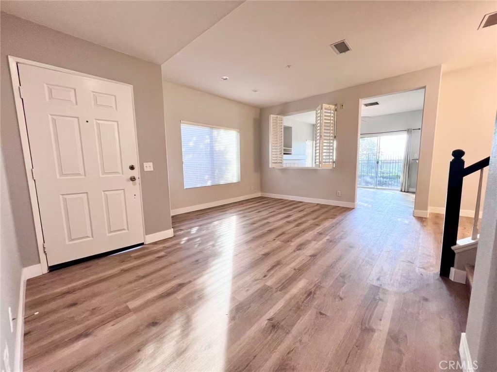 Residential Lease for rent at 10 Veneto Lane, Aliso Viejo CA featuring 3 beds and 3 baths