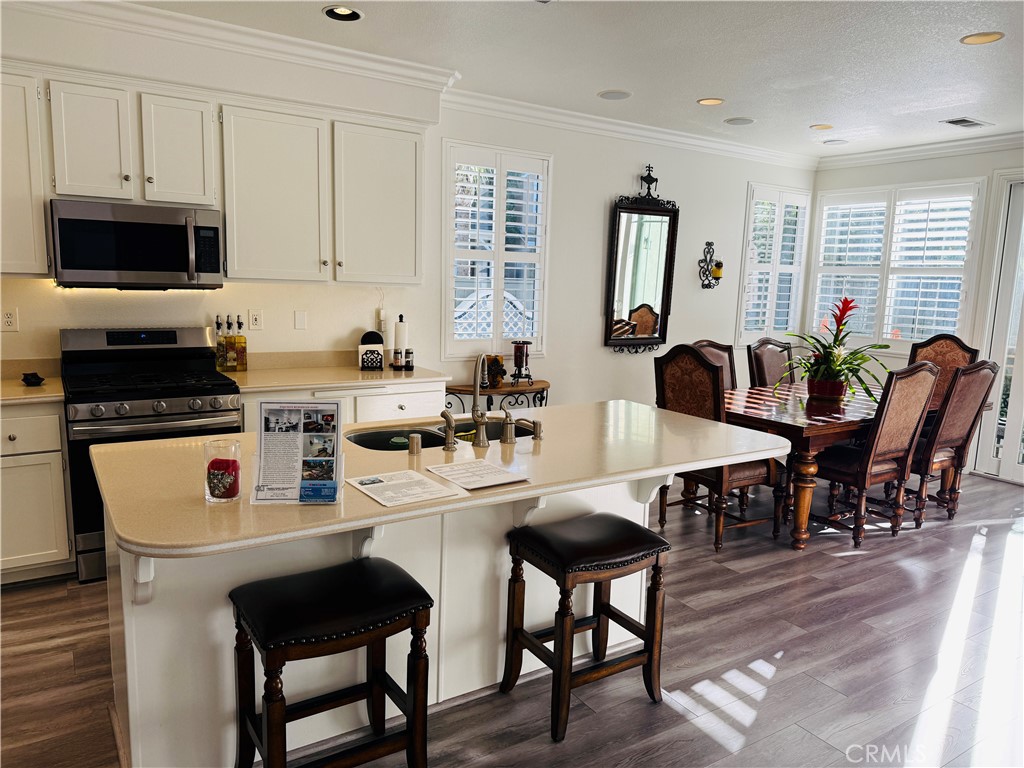 Residential for sale at 30 Seven Kings, Aliso Viejo CA featuring 4 beds and 3 baths