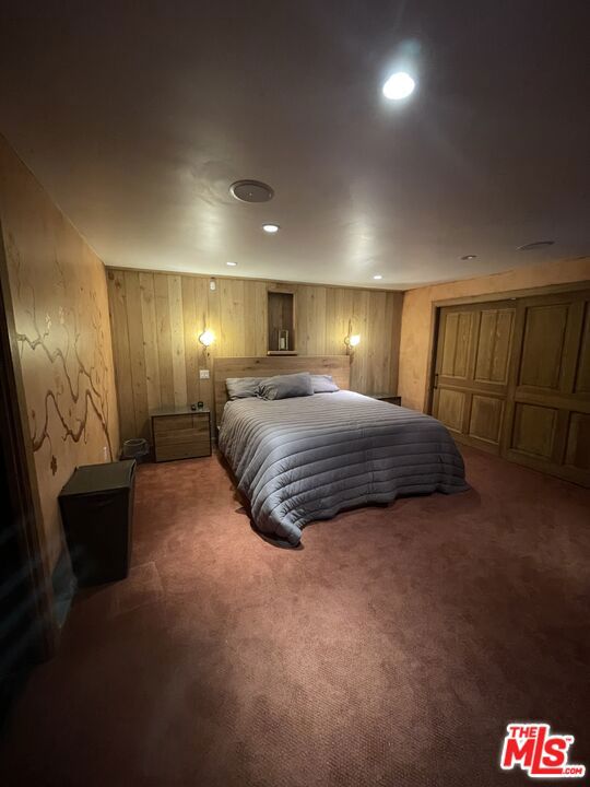 Residential Lease for rent at 9681 Yoakum Drive, Beverly Hills CA featuring 2 beds and 2 baths