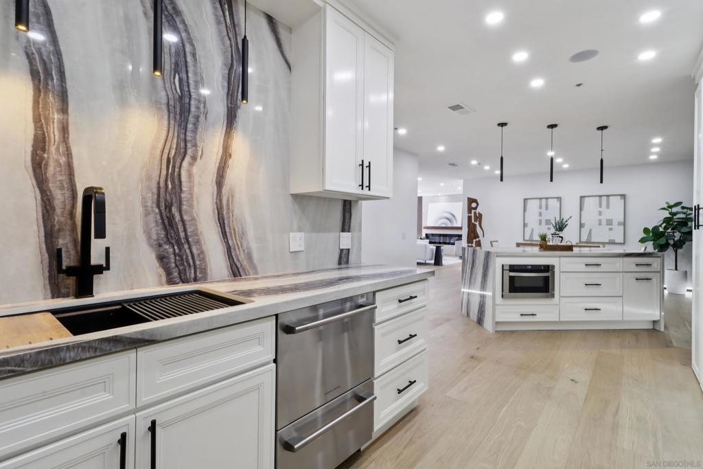 Residential for sale at 700 Front St 1402, San Diego CA featuring 2 beds and 2 baths