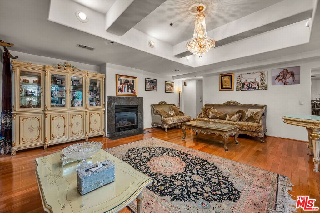 Residential for sale at 10336 Wilshire Boulevard 201, Los Angeles CA featuring 3 beds and 3 baths