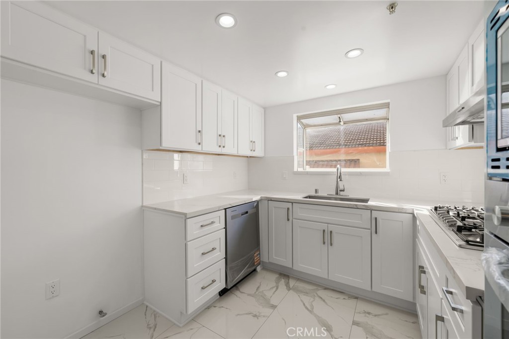 Residential for sale at 1713 Vine Street B, Alhambra CA featuring 3 beds and 3 baths