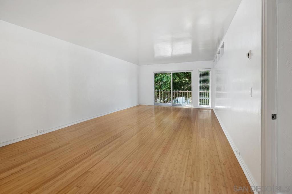 Residential for sale at 2600 Torrey Pines Rd A31, La Jolla CA featuring 1 bed and 1 bath