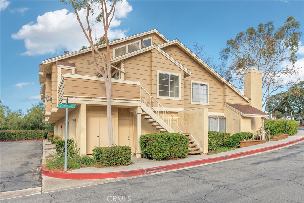 Residential for sale at 21146 Sunny Ridge, Lake Forest CA featuring 2 beds and 2 baths