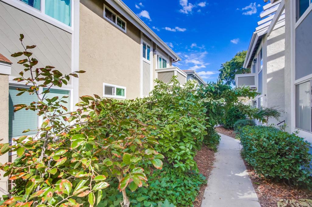 Residential for sale at 11187 Kelowna Rd 76, Mira Mesa CA featuring 2 beds and 1 bath