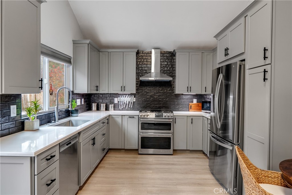 Residential for sale at 940 Austin Court, Paso Robles CA featuring 3 beds and 2 baths