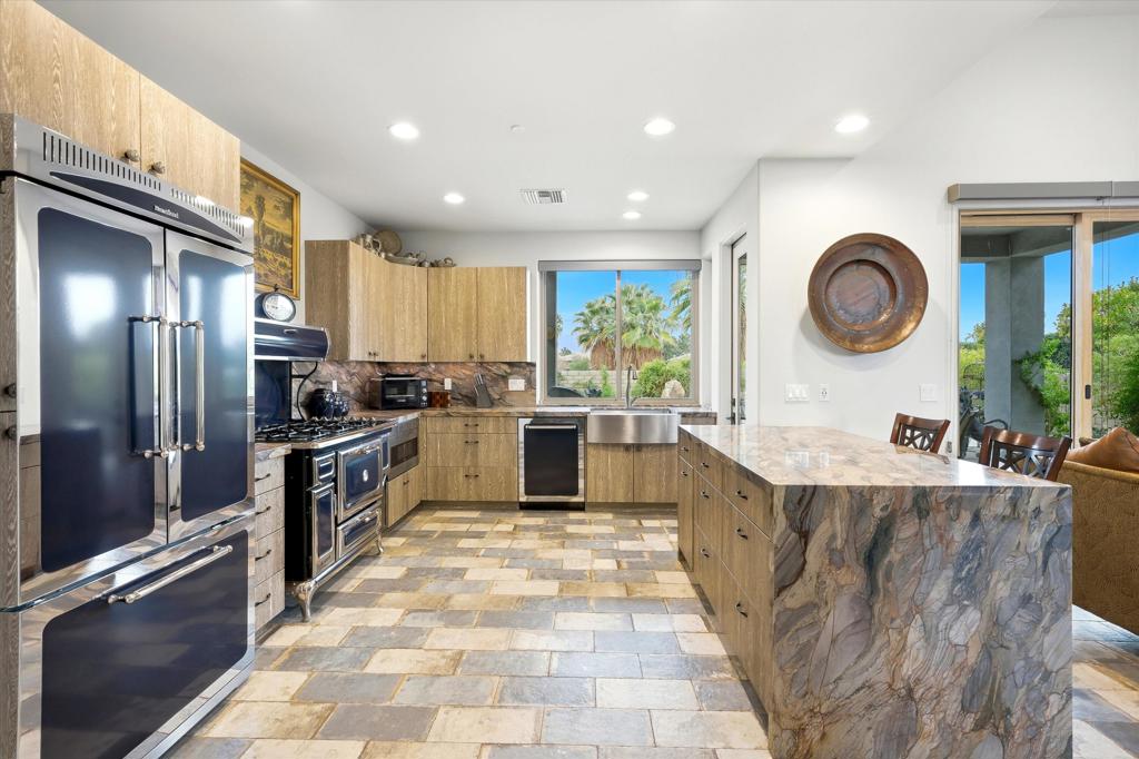 Residential for sale at 40410 Yucca Lane, Bermuda Dunes CA featuring 3 beds and 5 baths