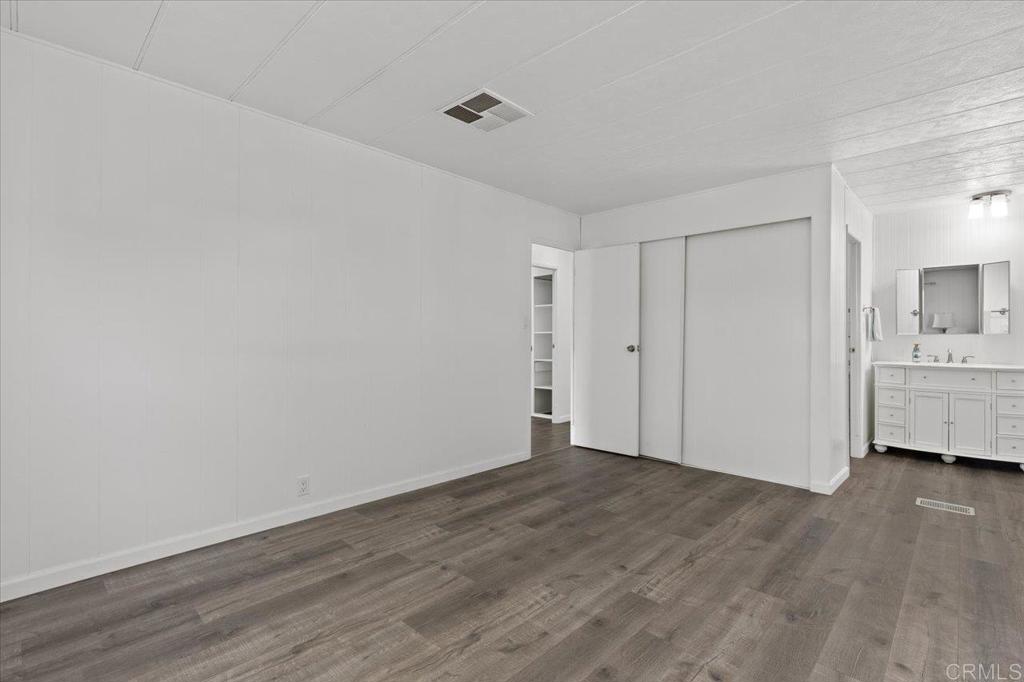 Manufactured In Park for sale at 718 Sycamore Avenue 109, Vista CA featuring 2 beds and 2 baths