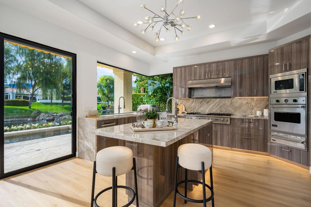 Residential for sale at 75063 Spyglass Drive, Indian Wells CA featuring 3 beds and 4 baths