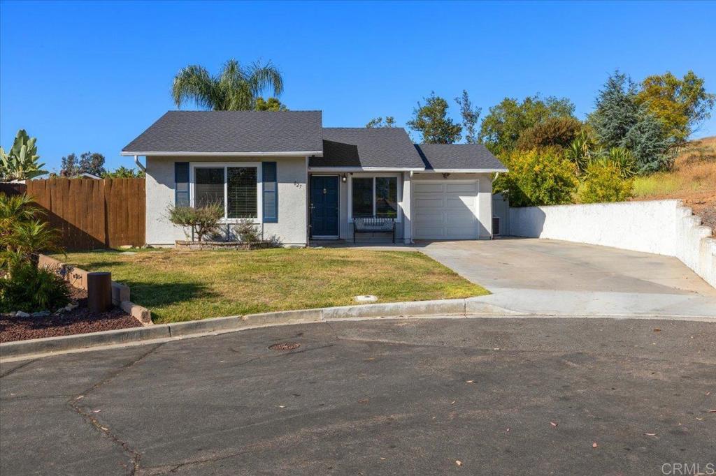 Residential for sale at 827 Bayberry Ct., San Marcos CA featuring 3 beds and 2 baths
