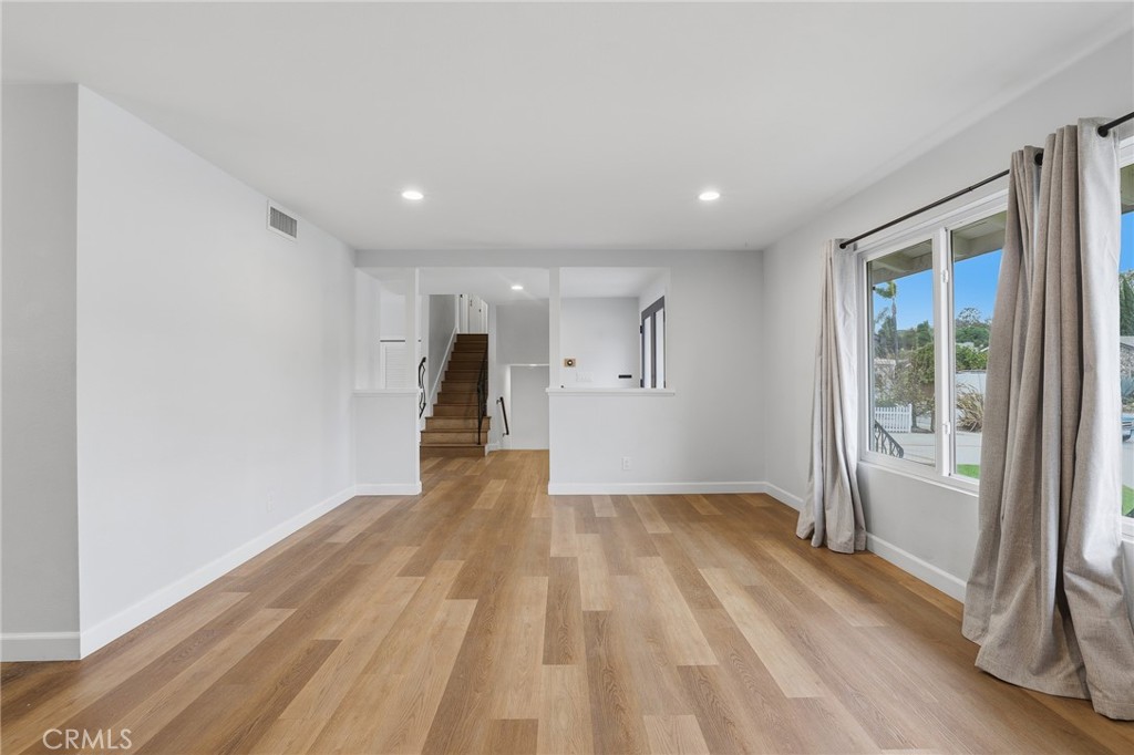 Residential for sale at 4256 Gettysburg Street, Ventura CA featuring 5 beds and 3 baths