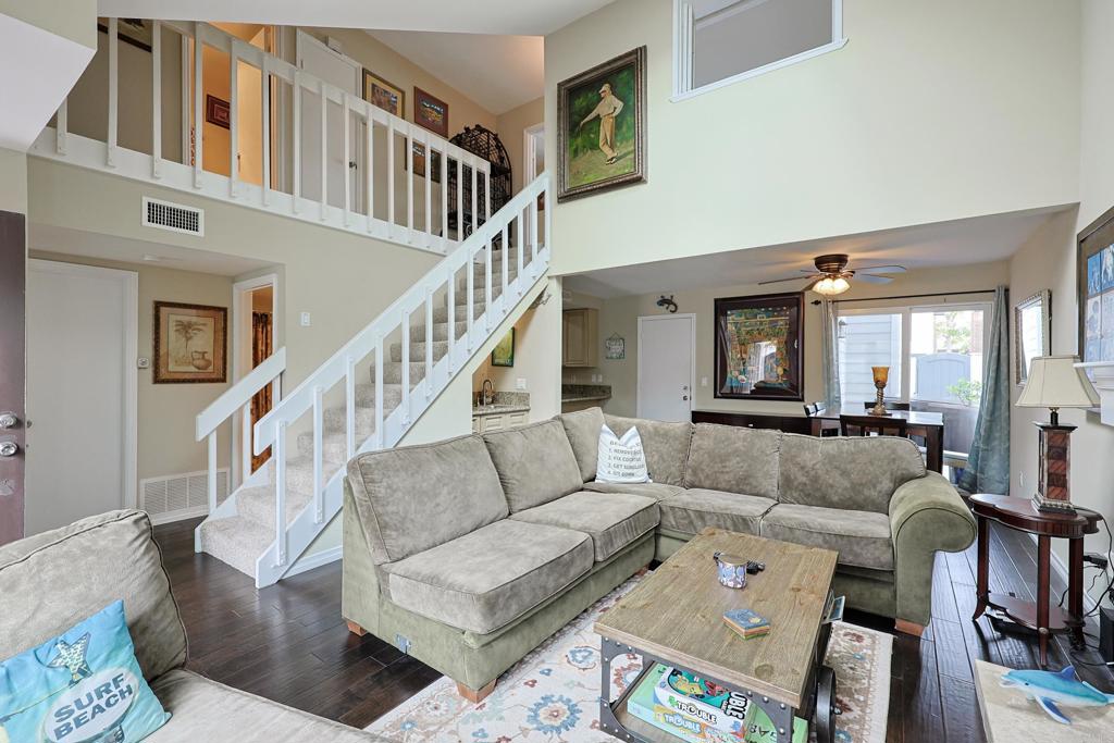 Residential Lease for rent at 1415 1st Street, Coronado CA featuring 2 beds and 3 baths