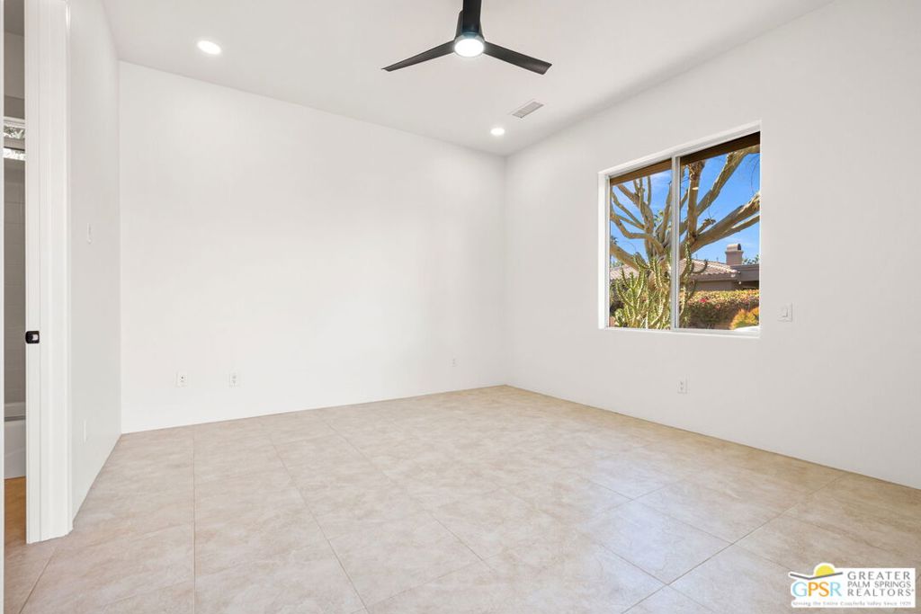 Residential Lease for rent at 4 Hillcrest Drive, Palm Desert CA featuring 4 beds and 4 baths
