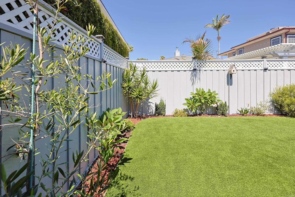 Residential Lease for rent at 413 J Street, Coronado CA featuring 1 bed and 1 bath