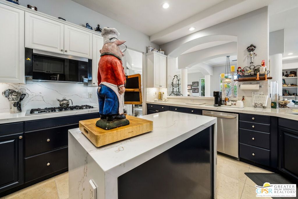 Residential for sale at 47925 Via Livorno, La Quinta CA featuring 4 beds and 4 baths