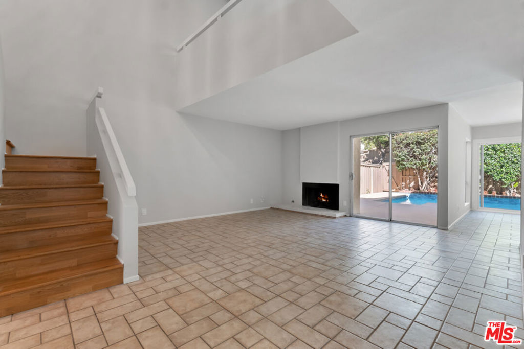 Residential for sale at 603 Racquet Club Lane, Thousand Oaks CA featuring 3 beds and 3 baths