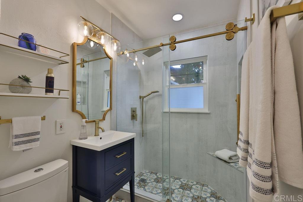 Residential Lease for rent at 464 G Ave, Coronado CA featuring 1 bed and 1 bath