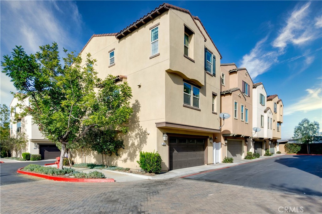 Residential for sale at 582 S Harbor Blvd, Santa Ana CA featuring 4 beds and 4 baths