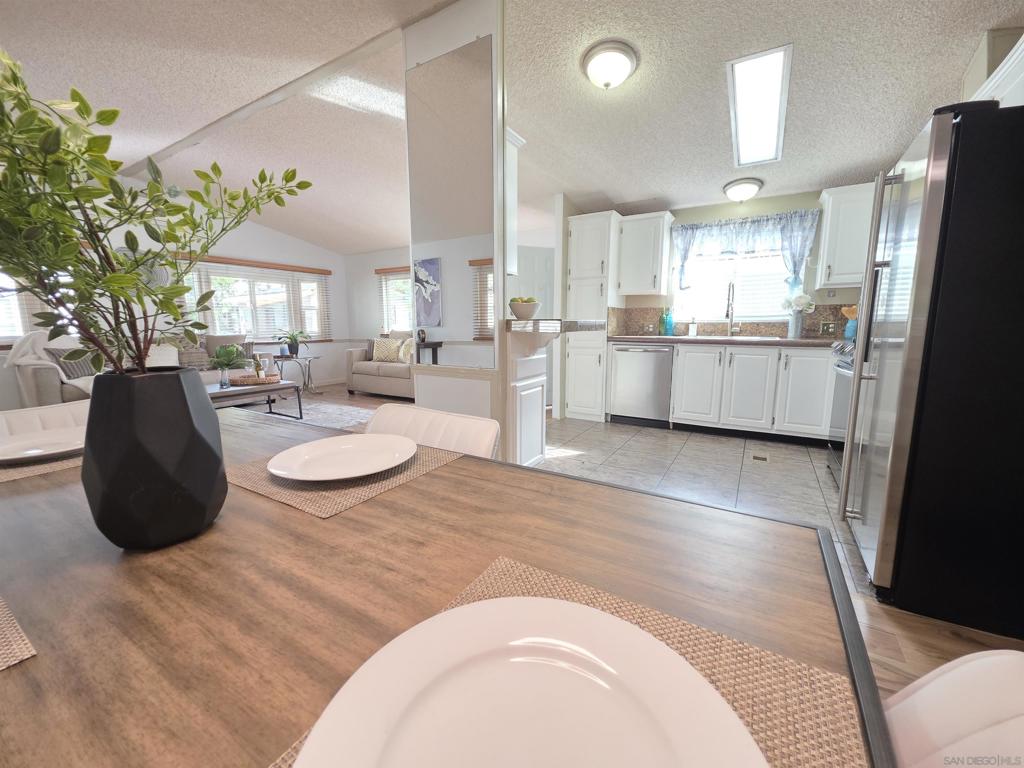 Residential for sale at 4832 Old Cliffs Rd, San Diego CA featuring 2 beds and 2 baths