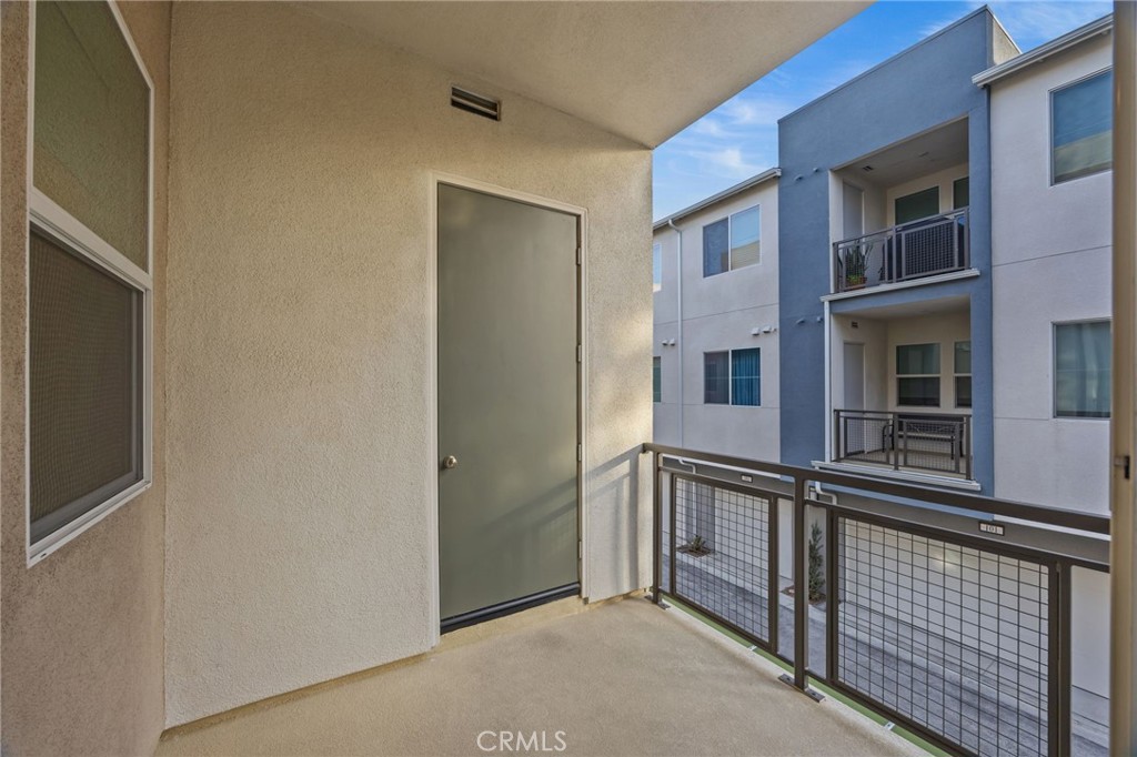 Residential Lease for rent at 980 N Tangent Privado 202, Ontario CA featuring 2 beds and 2 baths