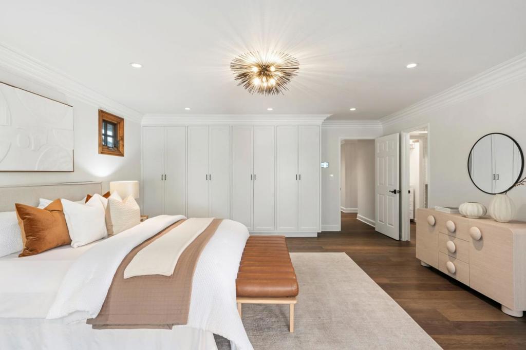 Residential for sale at 330 Ridgeway Road, Woodside CA featuring 5 beds and 5 baths