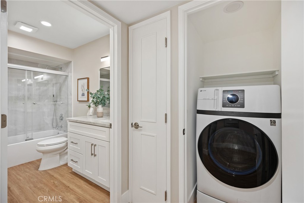 Residential for sale at 4025 Calle Sonora Este 2C, Laguna Woods CA featuring 2 beds and 2 baths