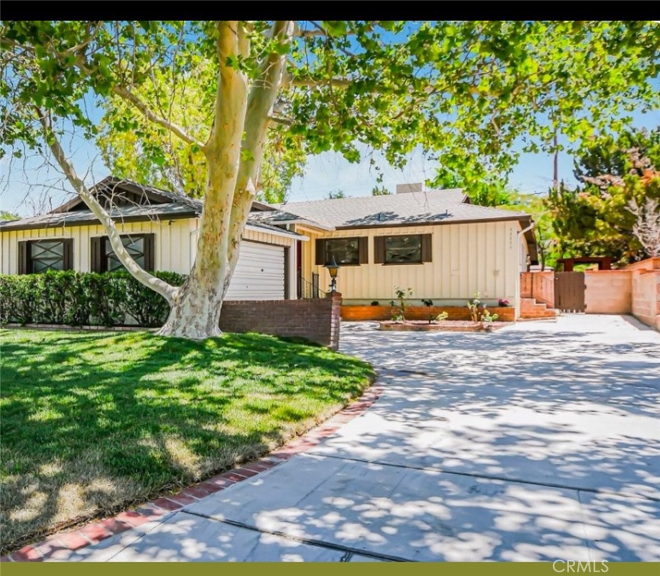 Residential for sale at 44446 Loneoak, Lancaster CA featuring 3 beds and 2 baths