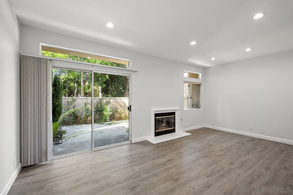 Residential Lease for rent at 7274 Shoreline Dr 117, San Diego CA featuring 2 beds and 3 baths