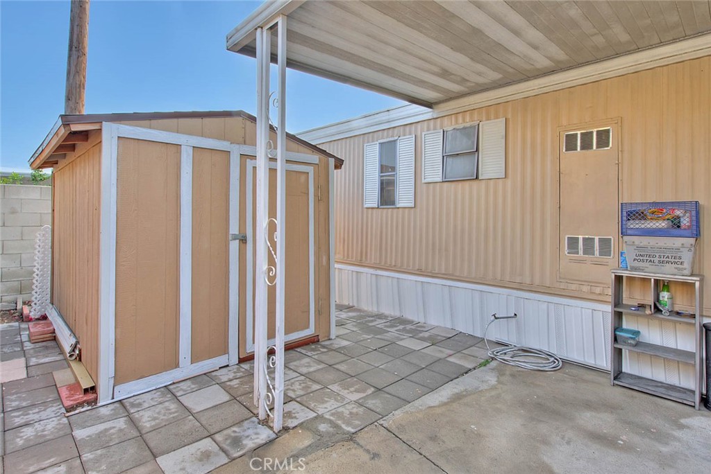 Manufactured In Park for sale at 17333 Valley 15E, Fontana CA featuring 2 beds and 1 bath