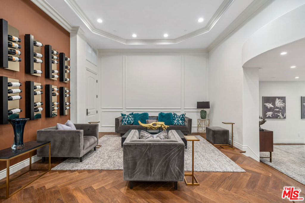 Residential for sale at 433 N Doheny Drive 103, Beverly Hills CA featuring 2 beds and 3 baths