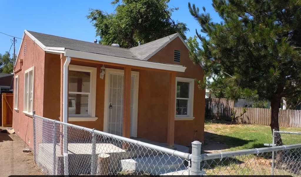 Residential for sale at 327 W 20Th St, Antioch CA featuring 3 beds and 1 bath