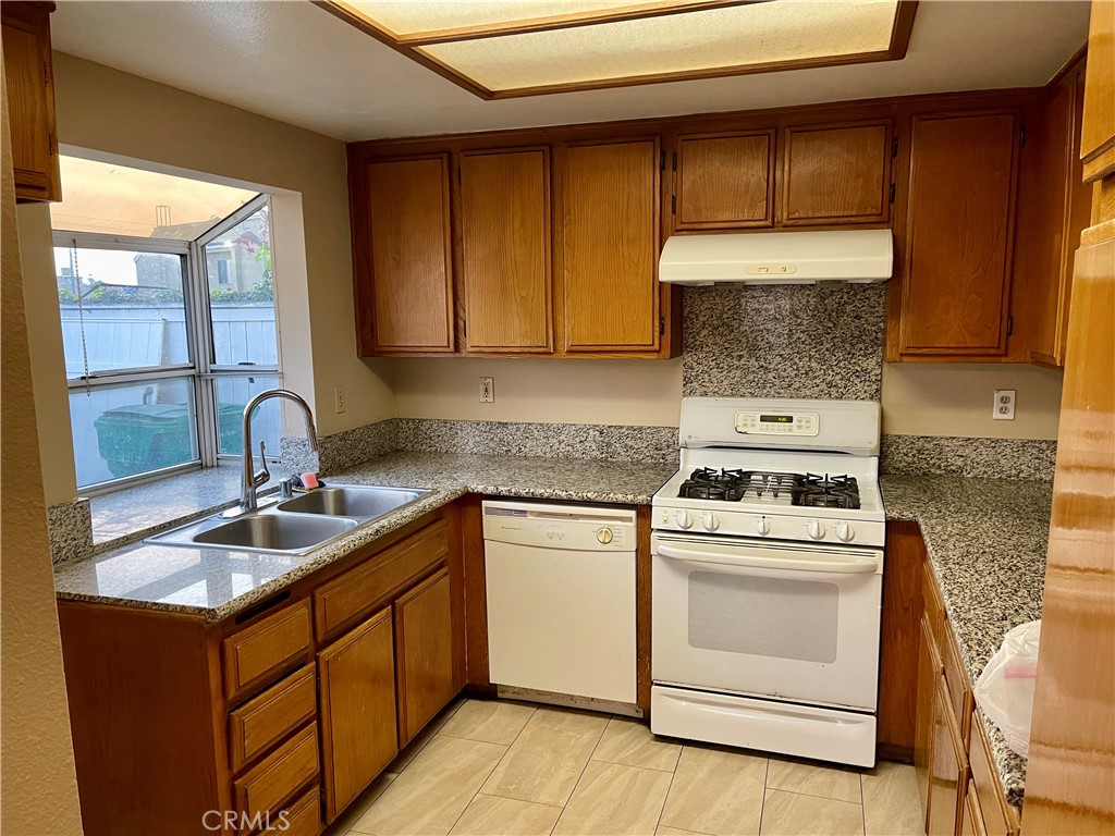 Residential for sale at 3100 Jeannie Cmn, Santa Ana CA featuring 4 beds and 3 baths