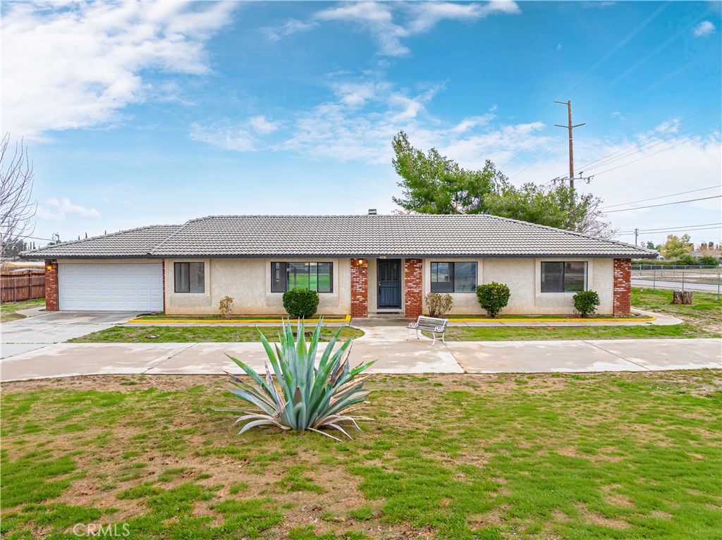 Residential for sale at 9239 Hickory Avenue, Hesperia CA featuring 3 beds and 2 baths