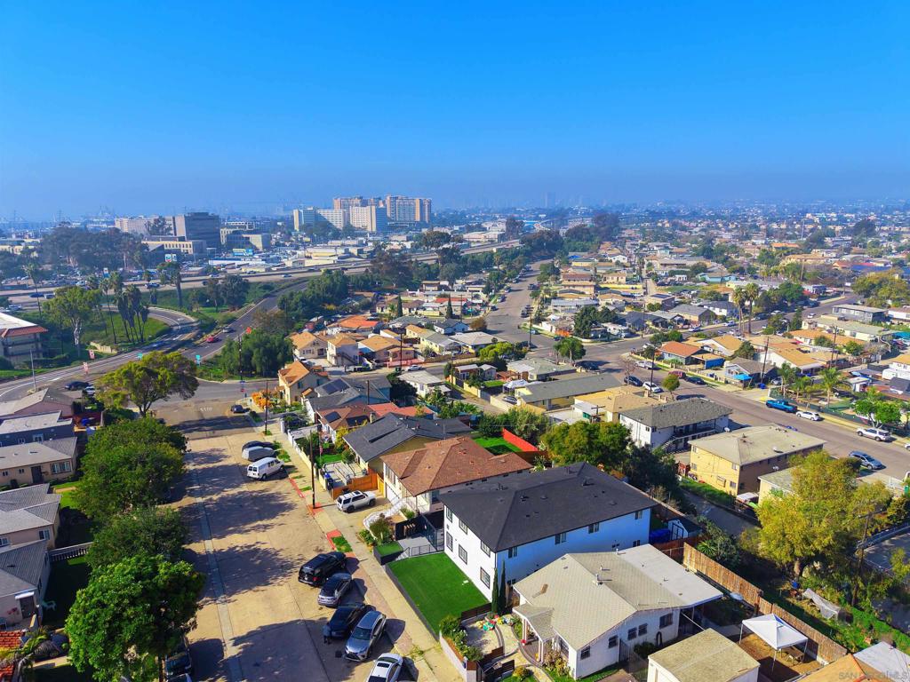 Residential Lease for rent at 3934 Marine View Ave 3934 1/2, San Diego CA featuring 3 beds and 1 bath