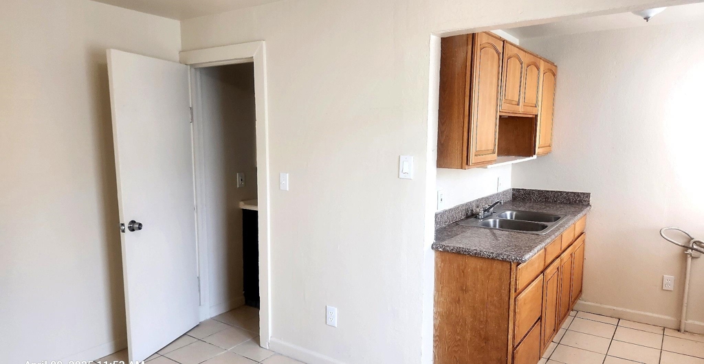 Residential Income for sale at 874 Isabella St, Oakland CA