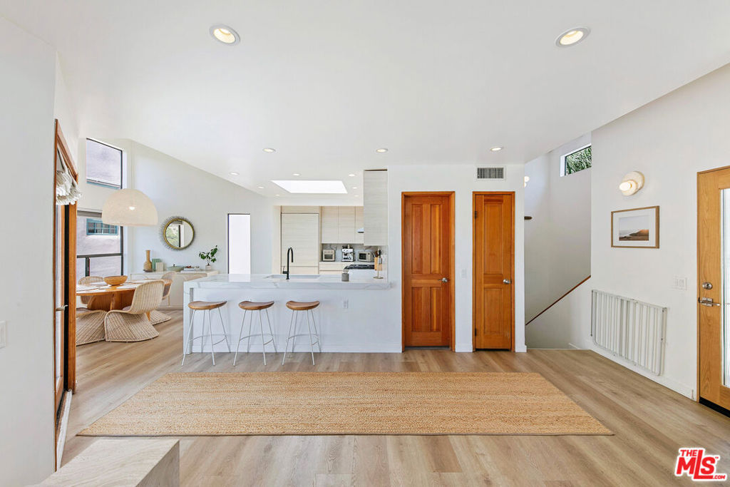Residential Lease for rent at 2919 Valmere Drive, Malibu CA featuring 3 beds and 3 baths