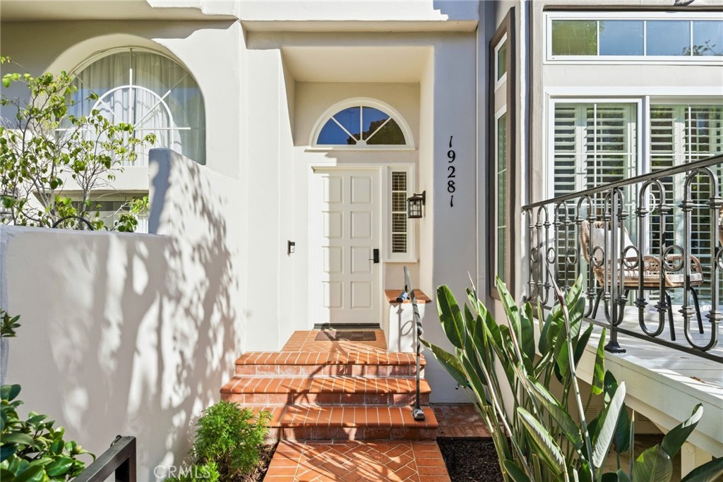 Residential for sale at 19281 Meadowood, Huntington Beach CA featuring 2 beds and 3 baths