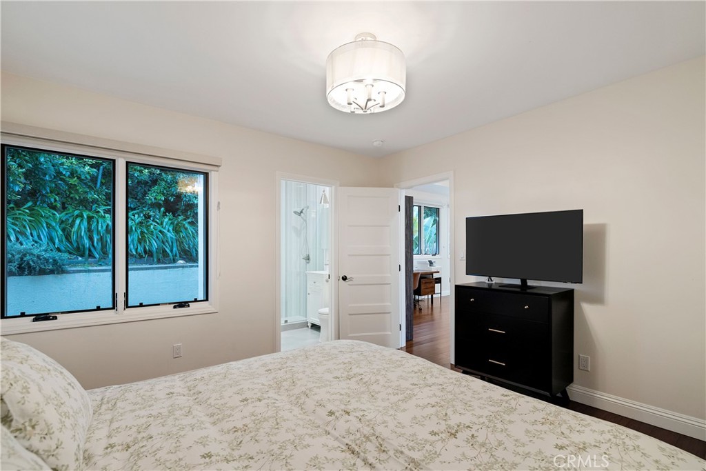 Residential for sale at 900 Via Nogales, Palos Verdes Estates CA featuring 5 beds and 6 baths