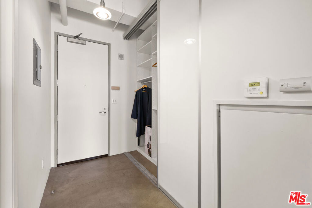 Residential for sale at 849 S Broadway 1108, Los Angeles CA featuring 1 bed and 1 bath