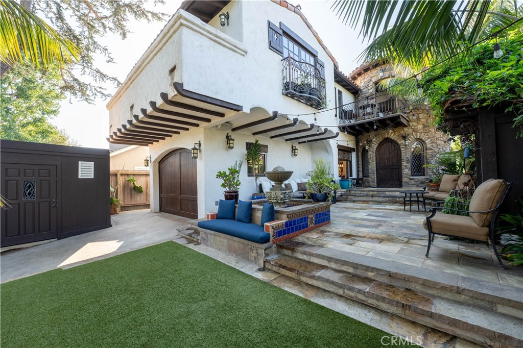 Residential Lease for rent at 1481 Santa Cruz Street, Laguna Beach CA featuring 3 beds and 3 baths