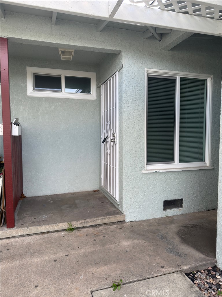 Residential Lease for rent at 628 N Olive C, Anaheim CA featuring 2 beds and 1 bath