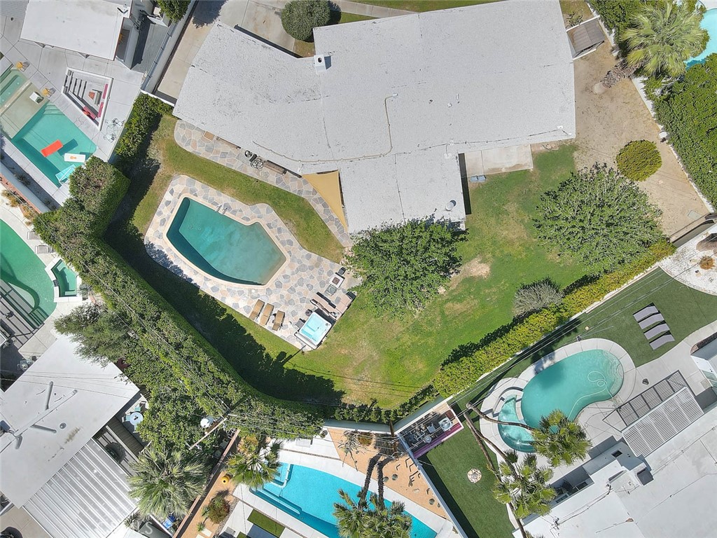 Residential for sale at 1261 Linda Vista, Palm Springs CA featuring 3 beds and 2 baths