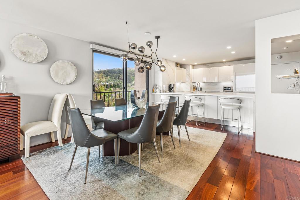 Residential for sale at 2500 Torrey Pines Road 805, La Jolla CA featuring 2 beds and 2 baths