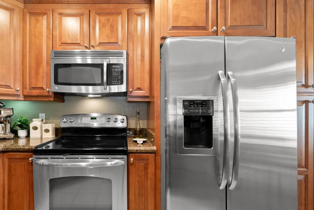 Residential for sale at 107 Arabian Way, Scotts Valley CA featuring 2 beds and 2 baths